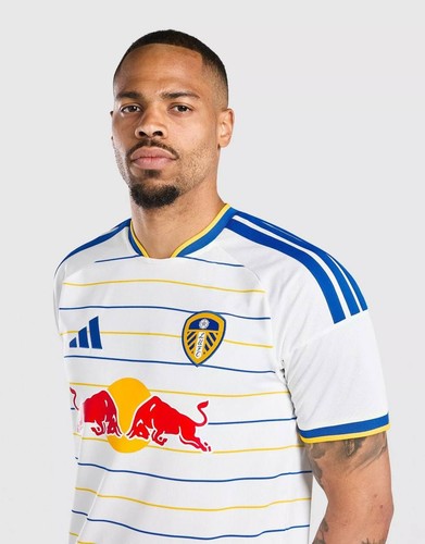 Leeds united sizes s to - 26/27,