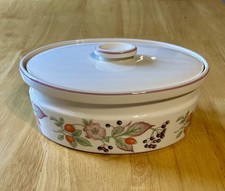 Wedgwood Roseberry - O.T.T. - Casserole Dish + Lid 