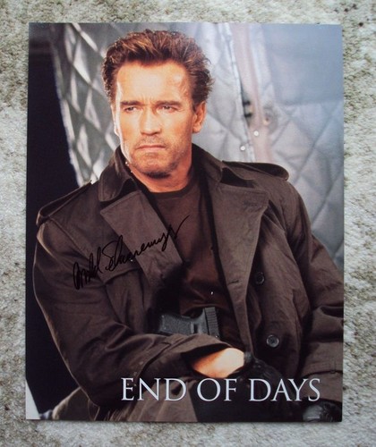 Arnold schwarzenegger signed - arnold,