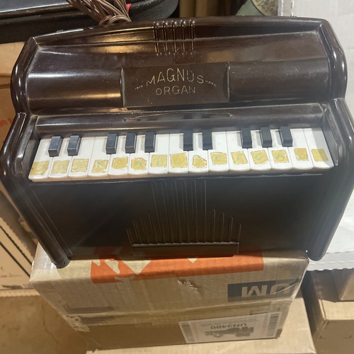 Vintage magnus organ 1510 - magnus, no