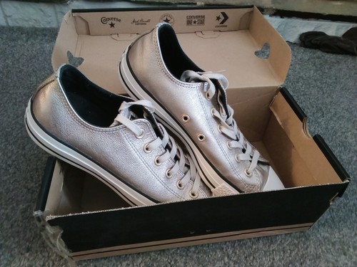 Converse light gold size 6 - light,