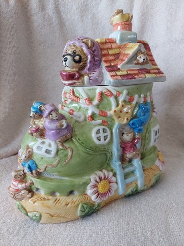 Nursery rhyme cookie jar - rhyme,