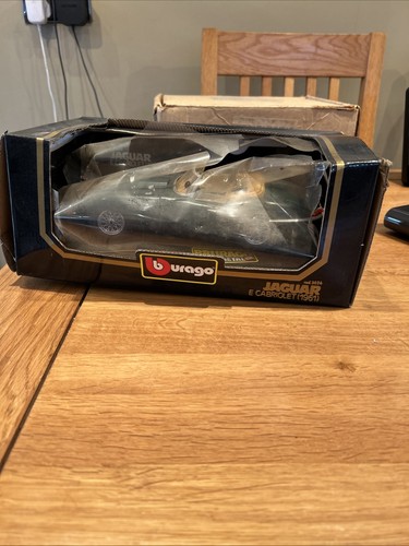 Burago bburago jaguar - burago, 1.18