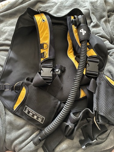 Valves scuba diving buddy - valves,