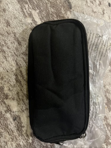 Large capacity pencil case - capacity,
