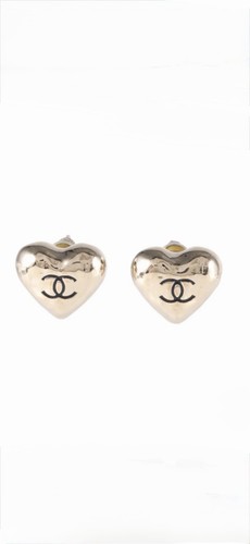 Chanel heart stud earring b22 - chanel,