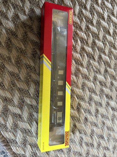 Hornby r4313 gauge - hornby, railroad