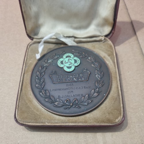 Rare isle man medal - ,