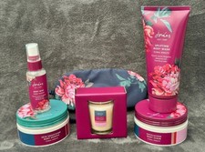 Joules Toiletries Gift Set