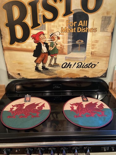 Pair welsh flag chefs pads - welsh,