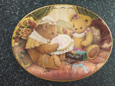 FRANKLIN  MINT HEIRLOOM OVAL PLATE FRIENDS ARE FUR-EVER BY SUE WILLIS