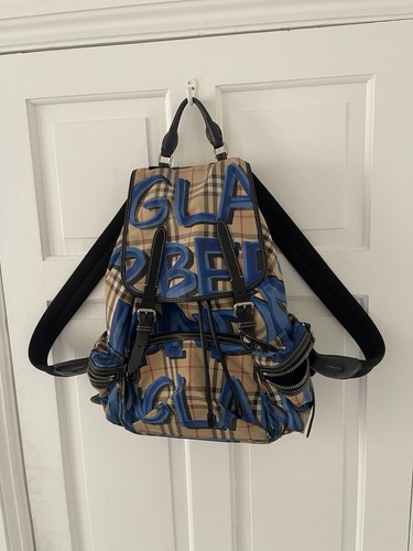 Burberry blue graffiti - blue,