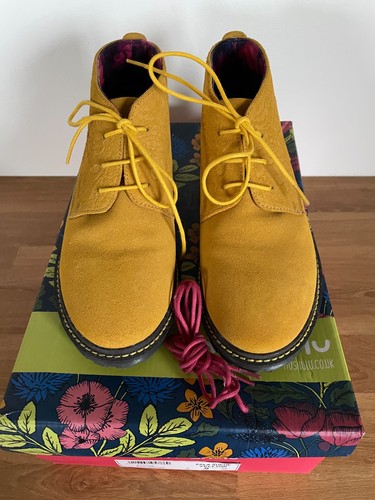 Bright yellow moshulu - bright, suede
