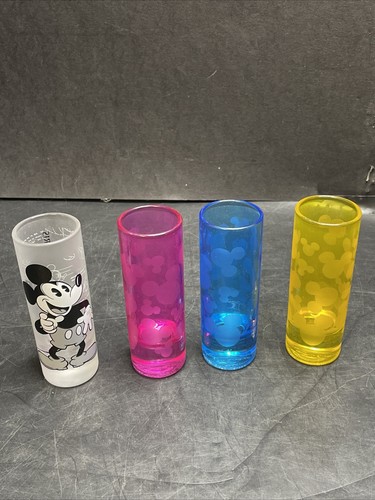 Disney mickey mouse - mouse, drinking