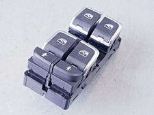 AUDI Q2 SPORT 2017 RIGHT SIDE