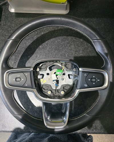 Volvo xc40 design leather - xc40, r-design