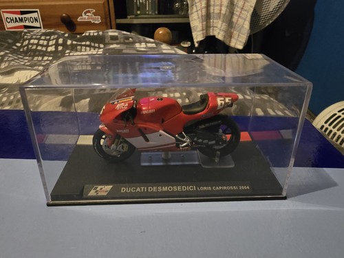 Scale model motorcycle - :,