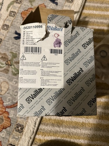 Vaillant brand new gas valve - brand,