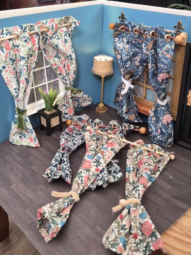 Dolls house long - long, curtains