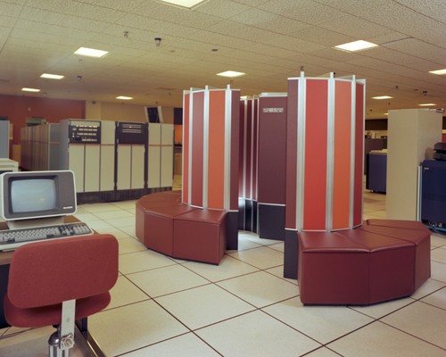 Cray 2200 supercomputer - /,