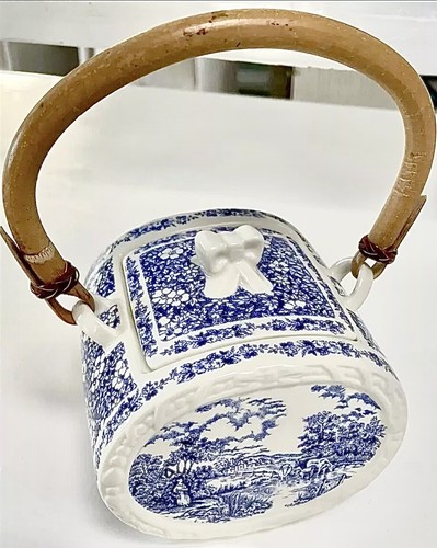 Sadler ceramic biscuit barrel - biscuit,