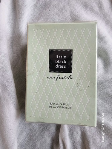 Sealed avon little - avon, black