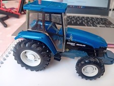 Britains Farm New Holland 8560