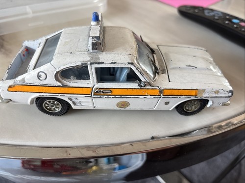 Vintage dinky toys ford capri - vintage,