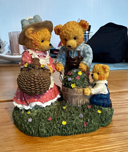 Avon lovable teddies sarah - lovable,