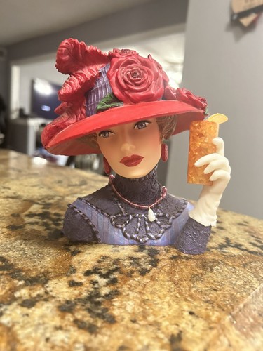 Cameo girls head vase blythe - vase,