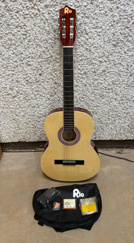 Acoustic guitar beginner - guitar,
