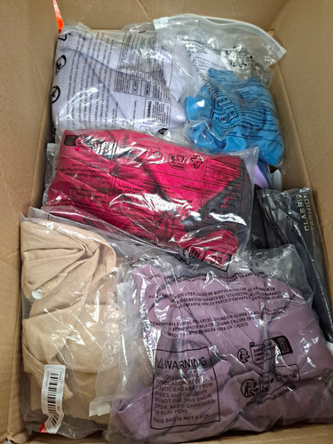 Mixed clothing wholesale - clothing,