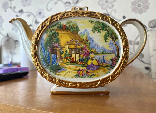 Sadler ceramic cottage scene - sadler,