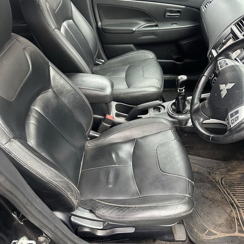 Complete interior front - interior,