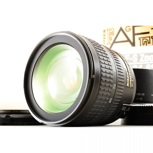 Nikon 85mm 5 - f/3.5-4.5, g
