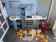 Molto Play Kitchen With Chad