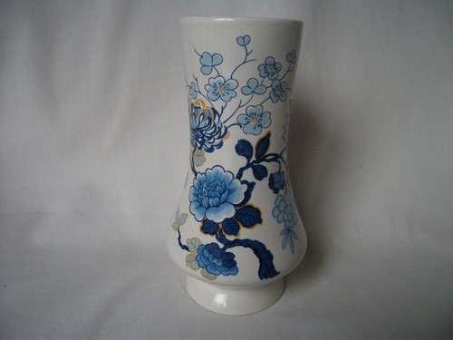 Melba ware floral vase - floral, –