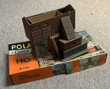Pola B703 HO Loading Depot