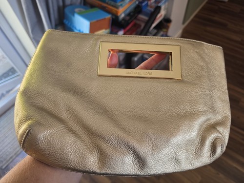 Stunning michael kors clutch - kors,