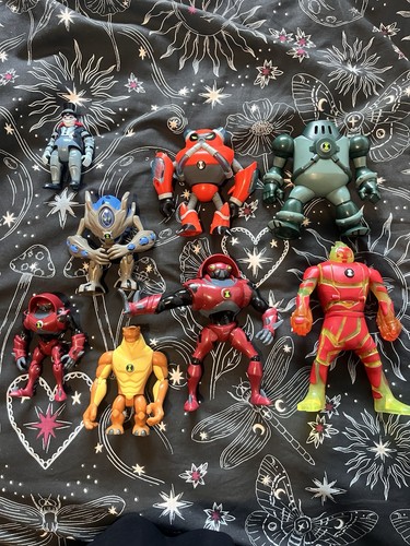 Ben bandai action figure - 10,