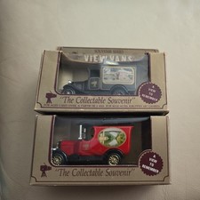 Stevelyn View Vans  set of 2