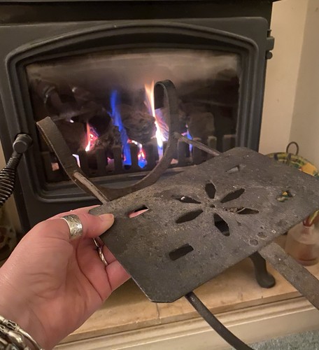 Fireside sliding trivet - fireside,
