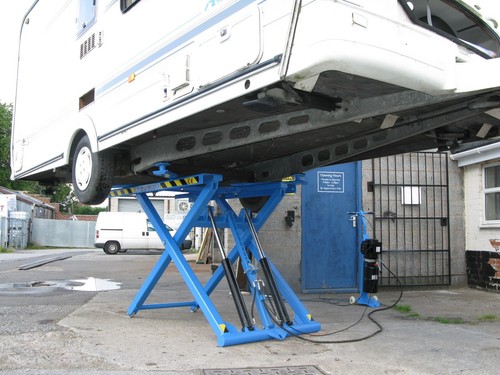 Car lift mid rise - car,