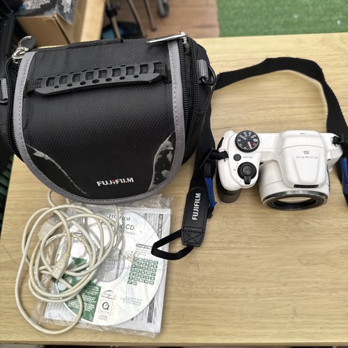 Fujifilm 36x camera - , finepix