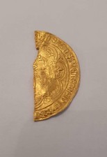 Gold Noble Cut Half Hammered