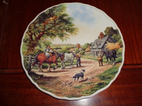 Royal doulton collectors - royal,