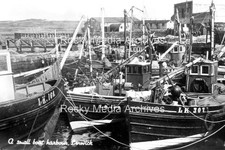 Nbs-92 Small Boat in Harbour