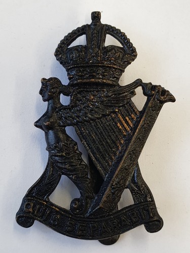 Army cap badge royal - cap, irish