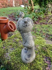 STONE GARDEN CRICKET PLAYER