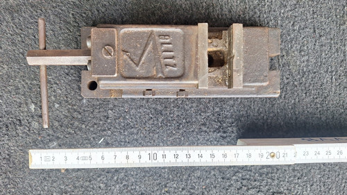 Small old flash vice solid - flash,